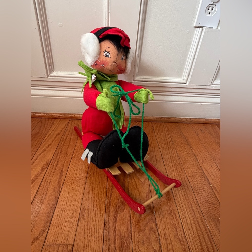 Annalee Red Green Sledding Elf kid Christmas holiday decor winter mobalite sled